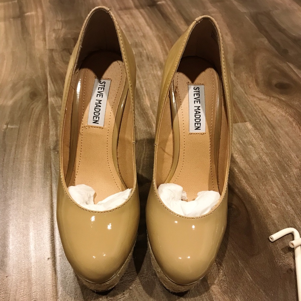 Steve Madden Nude Wedge Espadrilles - Picture 5 of 5